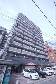 地下鉄七隈線薬院大通駅までバス約5分 徒歩4分