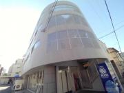 広島電鉄宇品線日赤病院前駅まで徒歩4分