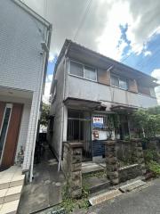 門真市上野口町46-12 テラス