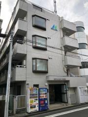 京急本線黄金町駅まで徒歩2分