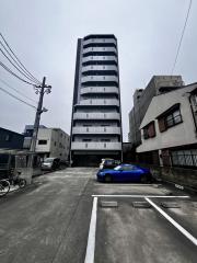 地下鉄名城線平安通駅まで徒歩4分