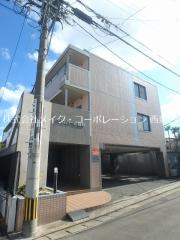 地下鉄七隈線茶山駅まで徒歩7分