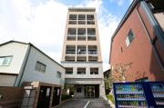 地下鉄七隈線天神南駅まで徒歩8分