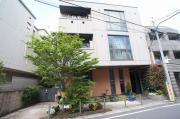 東急田園都市線三軒茶屋駅まで徒歩10分