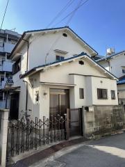 箕面市半町3丁目貸家