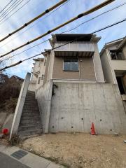 太秦緑ヶ丘戸建て