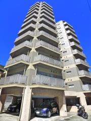 CRYSTAL SQUARE INOHANA