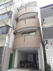 京阪鴨東線神宮丸太町駅まで徒歩4分