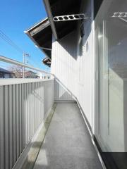 京王線百草園駅まで徒歩9分