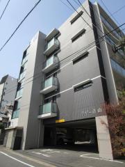 リリー青山