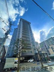地下鉄七隈線渡辺通駅まで徒歩8分