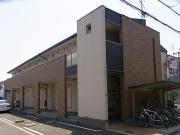 阪急京都線高槻市駅まで徒歩20分