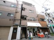 地下鉄御堂筋線心斎橋駅まで徒歩15分