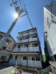 レオパレスはるる