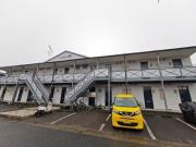 小田急小田原線本厚木駅までバス約17分 徒歩6分