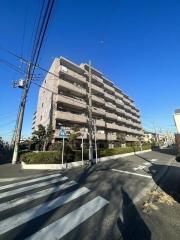 ＪＲ京浜東北・根岸線川崎駅までバス約10分 徒歩3分