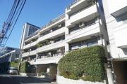 ＪＲ山手線恵比寿駅まで徒歩14分