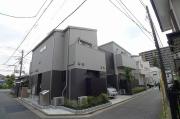 京王線千歳烏山駅まで徒歩15分