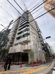 地下鉄御堂筋線心斎橋駅まで徒歩9分