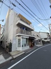 日暮里・舎人ライナー赤土小学校前駅まで徒歩4分