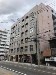 西鉄天神大牟田線西鉄平尾駅まで徒歩7分