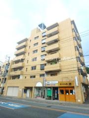 地下鉄七隈線茶山駅まで徒歩18分