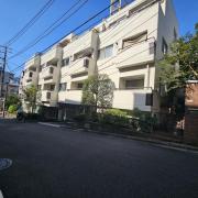 都営大江戸線西新宿五丁目駅まで徒歩3分