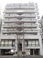西鉄天神大牟田線西鉄平尾駅まで徒歩3分