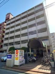 西鉄天神大牟田線薬院駅まで徒歩8分