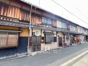 近鉄京都線上鳥羽口駅まで徒歩10分