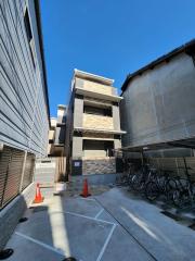 地下鉄東西線二条城前駅まで徒歩7分