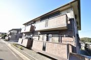 小田急小田原線愛甲石田駅までバス約9分 徒歩6分