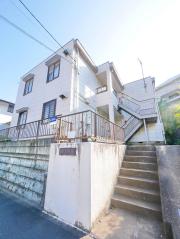小田急小田原線向ヶ丘遊園駅まで徒歩19分