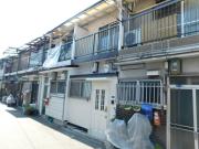 豊南町東3丁目テラスハウス