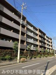 甲子園三番町ハイツ