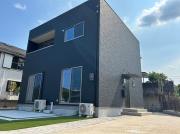Ex-HOUSE