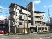 地下鉄西神・山手線総合運動公園駅までバス約4分 徒歩4分