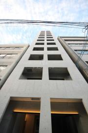 地下鉄谷町線谷町六丁目駅まで徒歩5分