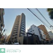 東京メトロ丸ノ内線新宿御苑前駅まで徒歩8分