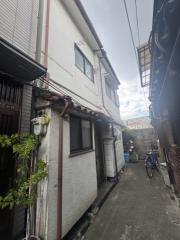 横堤2丁目貸家