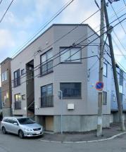 ハイデンス平岸B