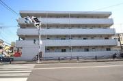 東急東横線日吉駅までバス約7分 徒歩1分