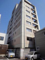 とさでん交通後免線デンテツターミナル駅まで徒歩4分