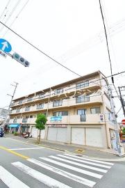 クレセントマンションA