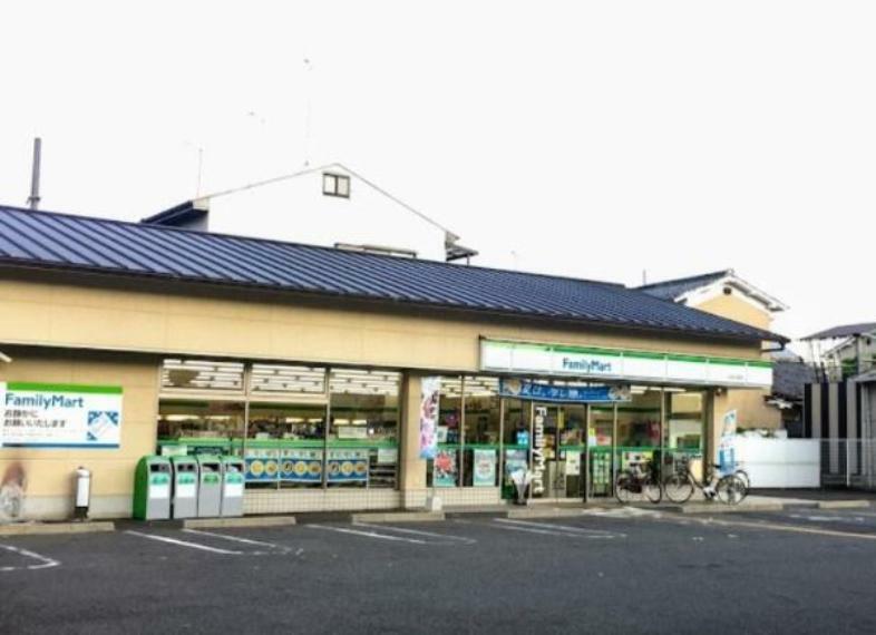 ファミリーマート山科大塚店