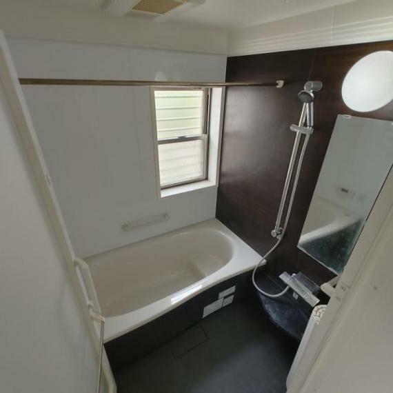 浴室は1616サイズを使用し、自動でお湯の調整ができるオートバス付きです！
