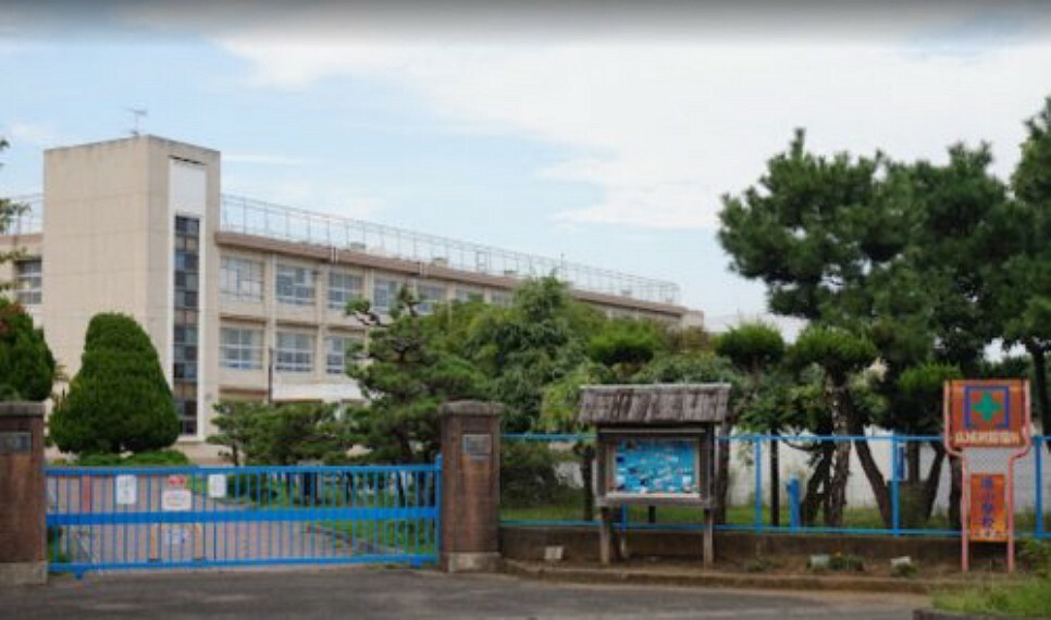 【小学校】平塚市立港小学校まで500m