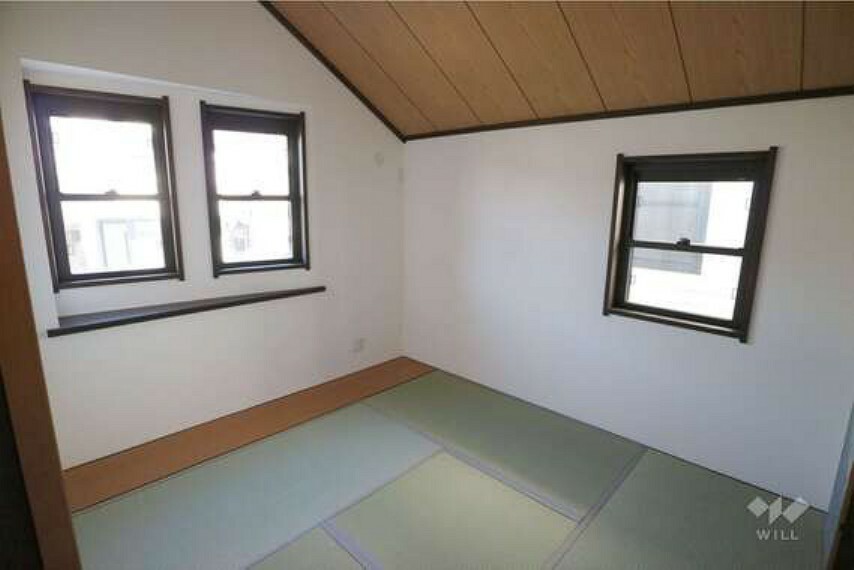 和室畳は表替え済み！2面採光で快適に過ごすことができるお部屋です！
