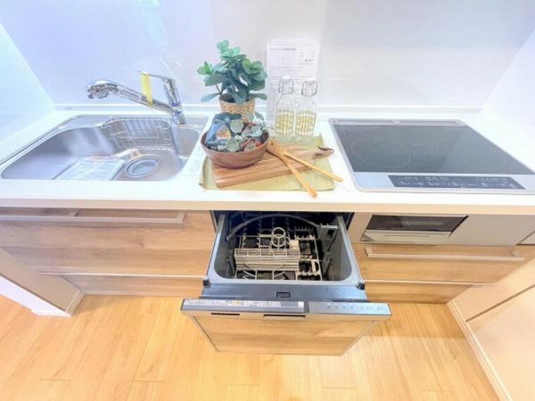 ■家事の効率が上がるビルトイン食器洗浄機付き