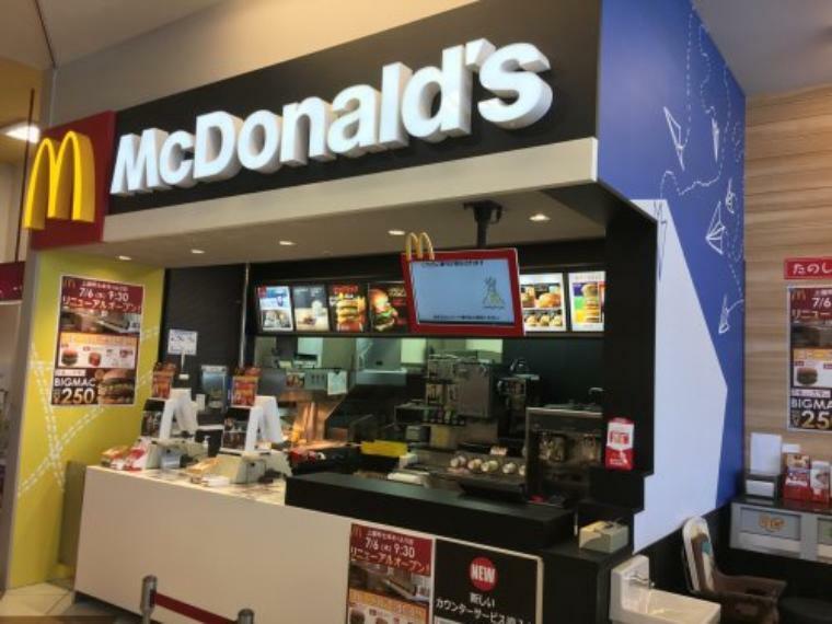 【ファーストフード】マクドナルド　上里町七本木ベルク店まで2035m